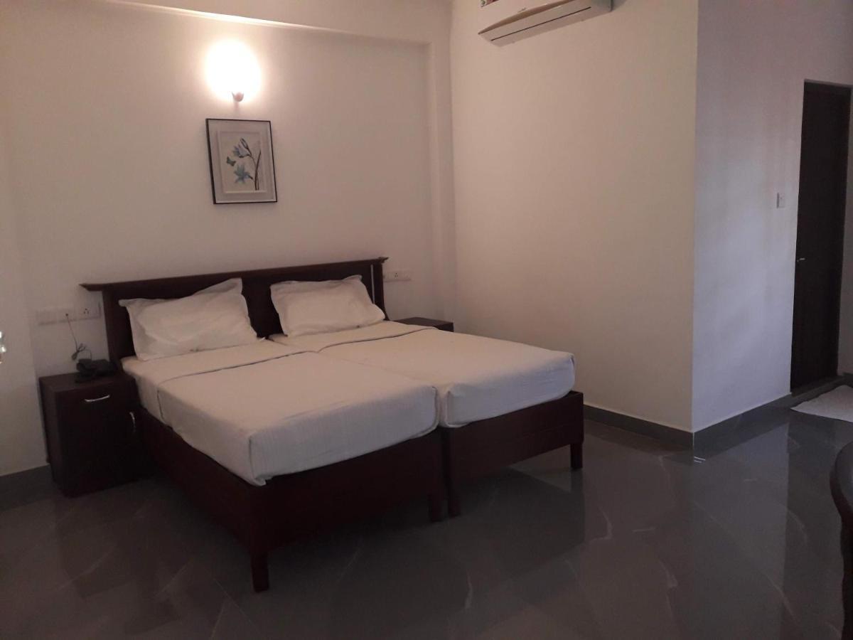 Style Homes Suites Kodungallur Bagian luar foto