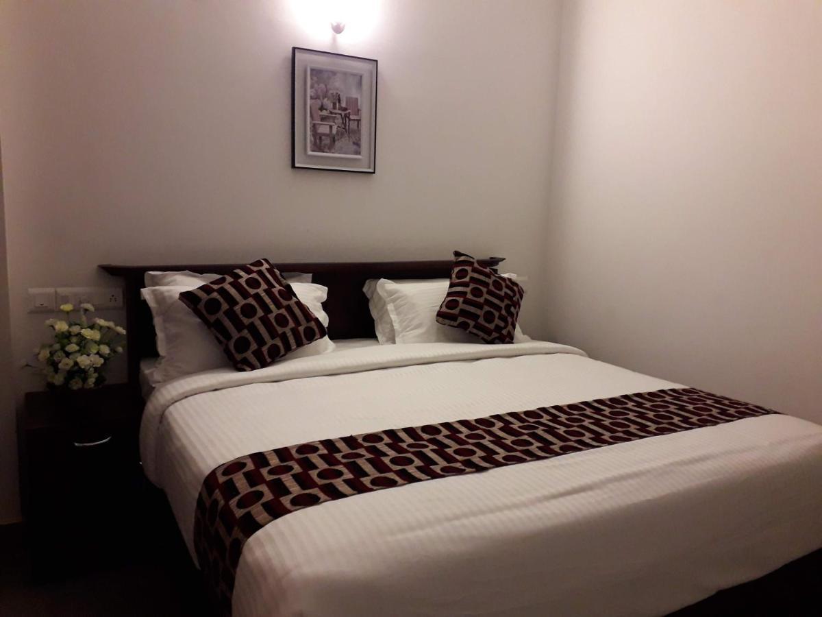 Style Homes Suites Kodungallur Bagian luar foto